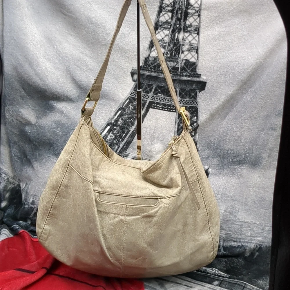 Hobo shoulder bag
